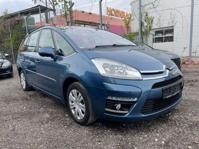 Left hand drive CITROEN C4 GRAND PICASSO 1.6 HDI TENDANCE